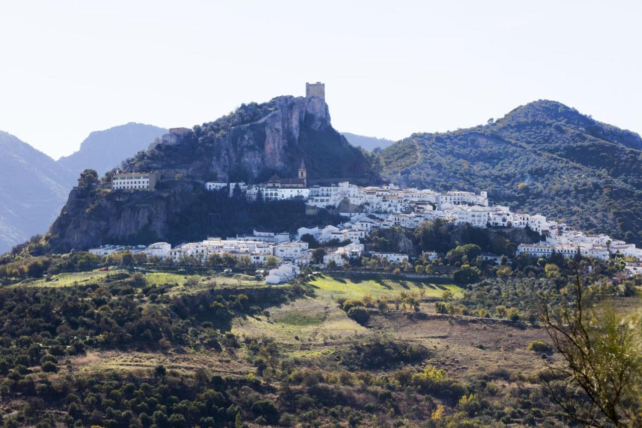 סהרה דה לה סיירה Tugasa Arco De La Villa מראה חיצוני תמונה